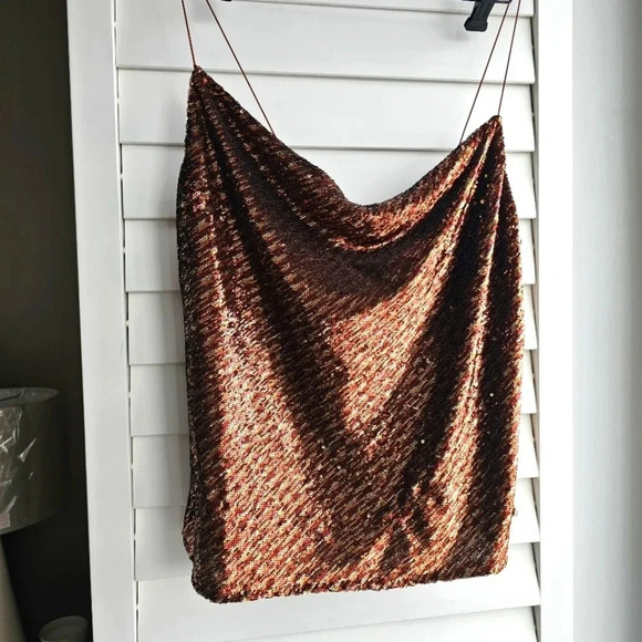 ASTR The Label Mai Sequin Spagetti Straps Waterfall Cami Top Bronze siz… - Picture 3 of 9